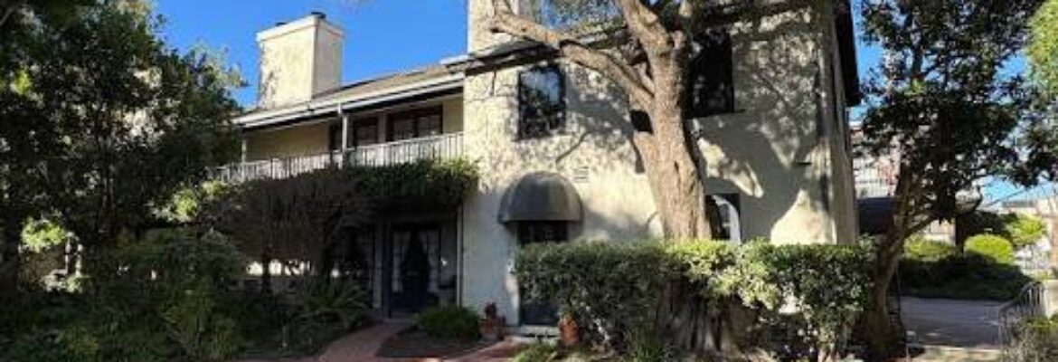 Merritt House Hotel