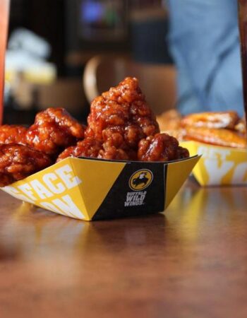 Buffalo Wild Wings Grill & Bar