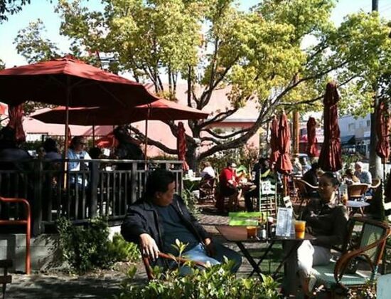 Alcove Café & Bakery