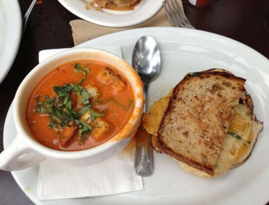 Alcove Café & Bakery