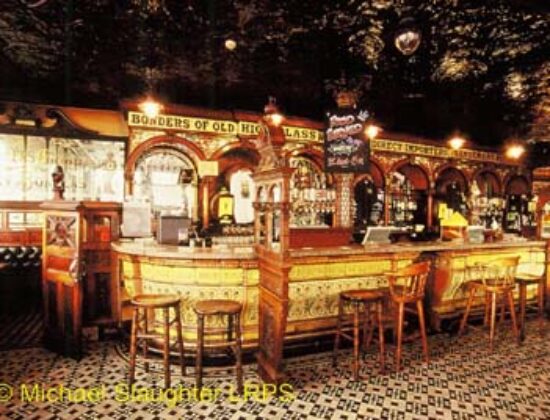Crown Bar