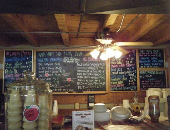 Apple Valley Kitchen & Bakery