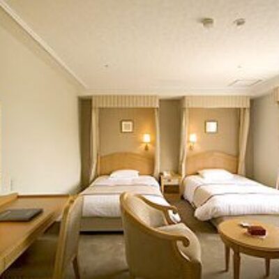 Kanazawa Hakuchoro Hotel