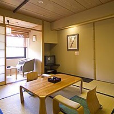 Kanazawa Hakuchoro Hotel