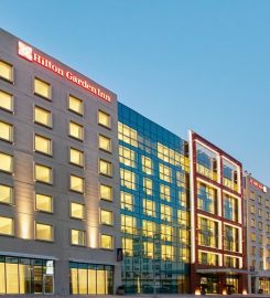 Hilton Garden Inn Dubai, Mall Avenue