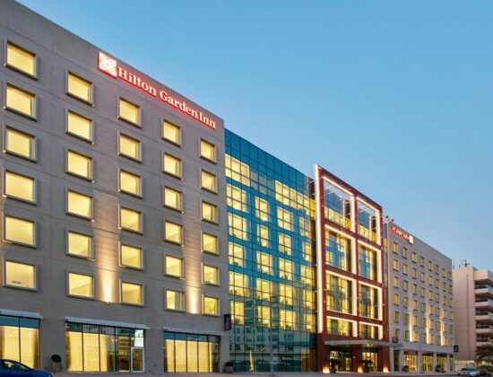 Hilton Garden Inn Dubai, Mall Avenue