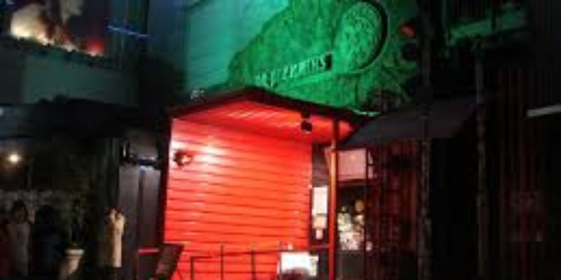 ​Club Atom