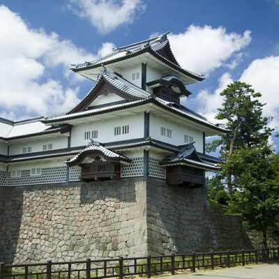 Kanazawa Castle and Kenrokuen Garden