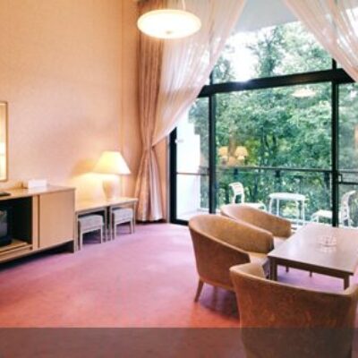 Kuroyon Royal Hotel