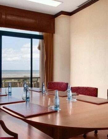 Hilton Alger