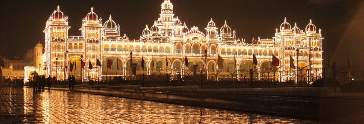 Mysore Palace (Karnataka)