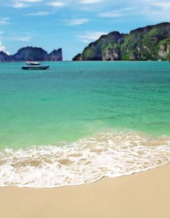 Andaman Beach Resort (Phi Phi Island)