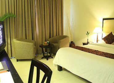 Almond Hotel Phnom Penh