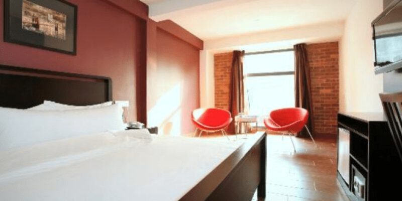 Crossroads Hotel