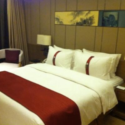 Holiday Inn Chengdu Oriental Plaza