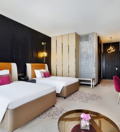 AlRayyan Hotel Doha, Curio Collection by Hilton