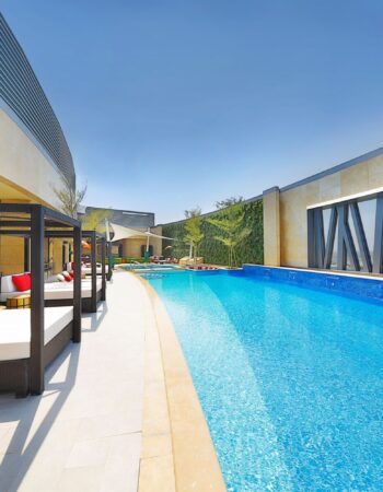 AlRayyan Hotel Doha, Curio Collection by Hilton