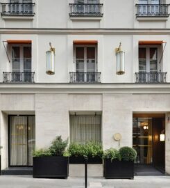 Le Belgrand Hotel Paris Champs Elysees, Tapestry Collection by Hilton