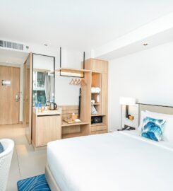 DoubleTree by Hilton Auckland Karaka