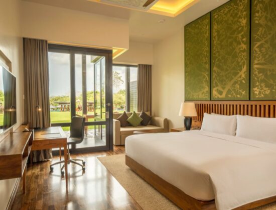 DoubleTree by Hilton Weerawila Rajawarna Resort