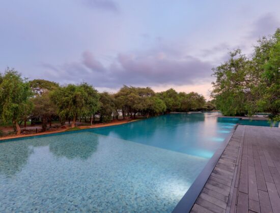 DoubleTree by Hilton Weerawila Rajawarna Resort