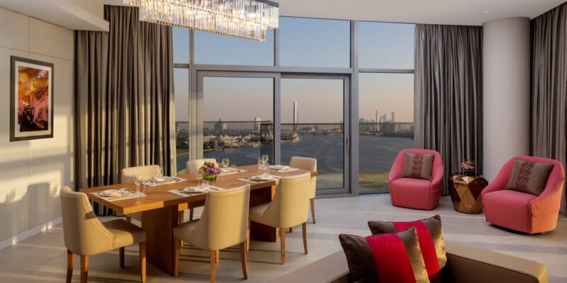 Hilton Dubai Creek Hotel & Residences