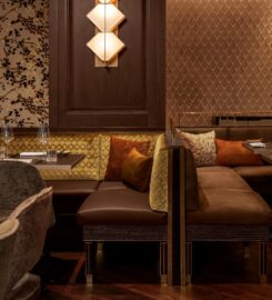 ÉMILE Restaurant and Bar