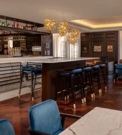 ÉMILE Restaurant and Bar