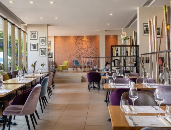 VINEUS Restaurant & Wine Bar