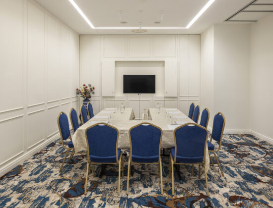 The Emerald House Lisbon, Curio Collection by Hilton